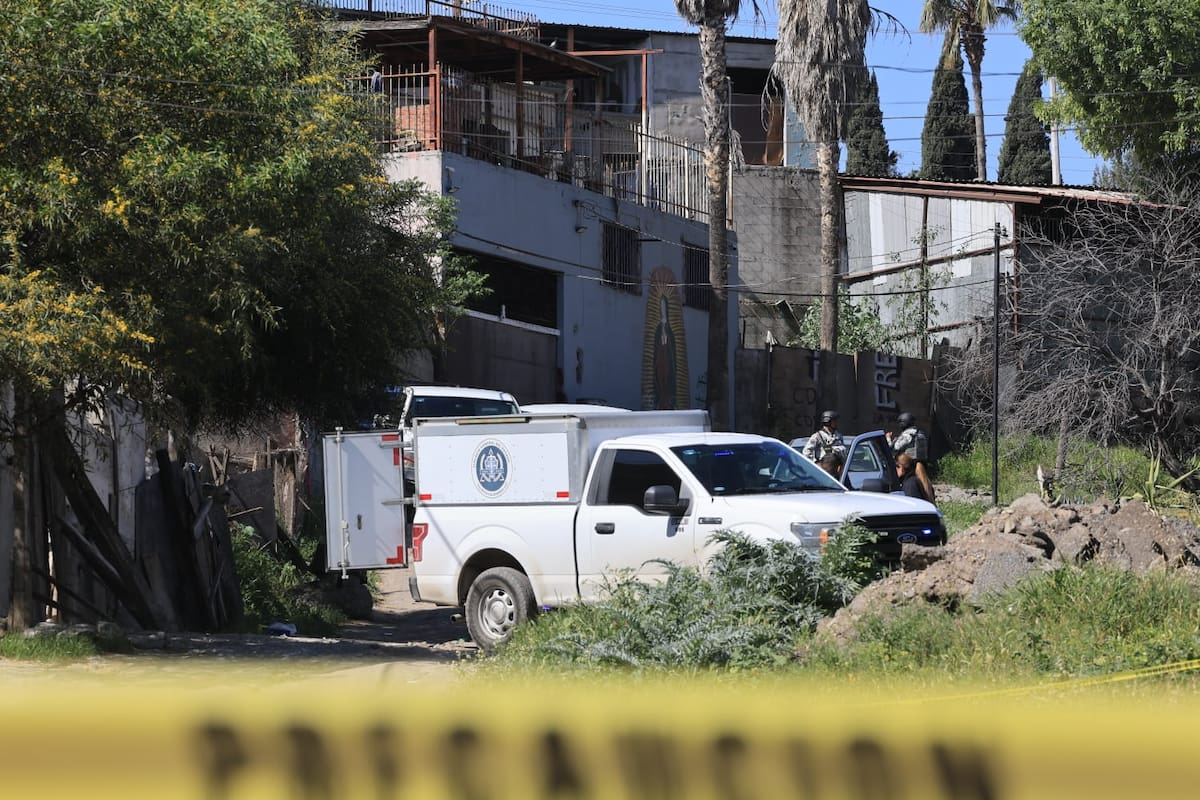 Localizan cadáver con huellas de violencia en colonia Reforma