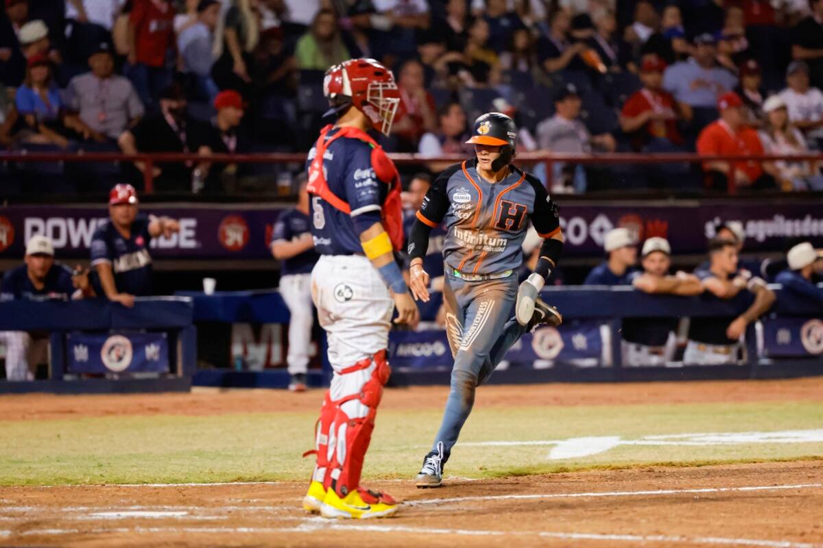 Los Naranjeros se impusieron 7-4 a Los Águilas de Mexicali