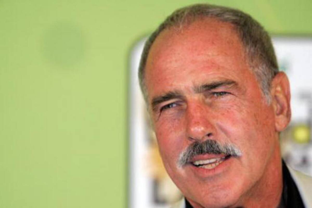 Andrés García busca novia 30 años menor que él