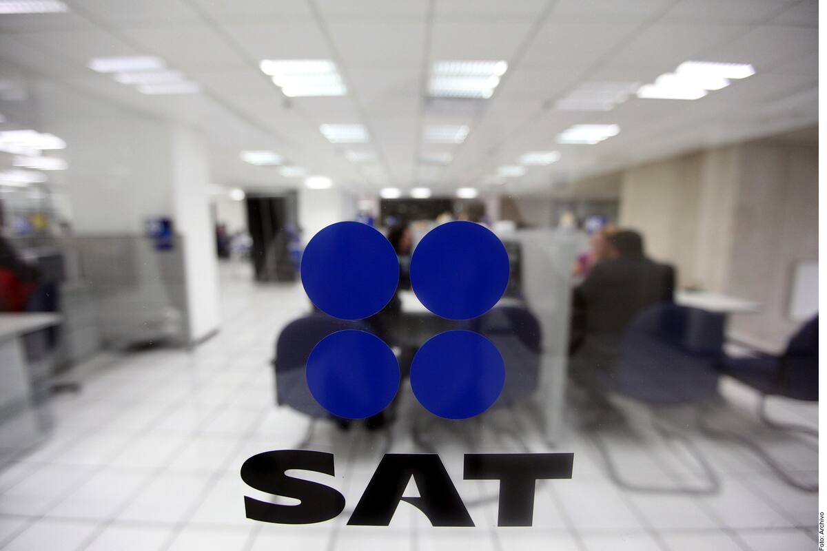 SAT va por personas que compraron facturas electrónicas falsas