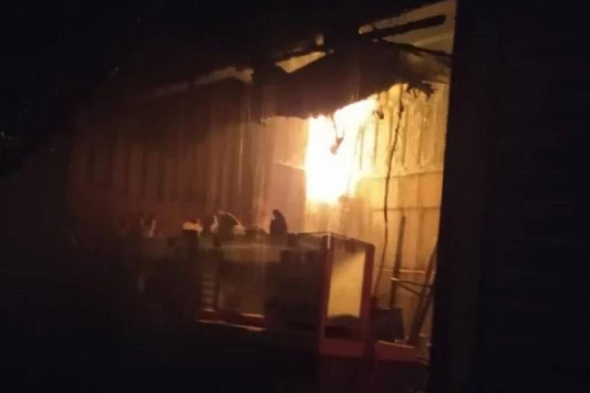 Se incendia otro mercado; ahora en Tepito