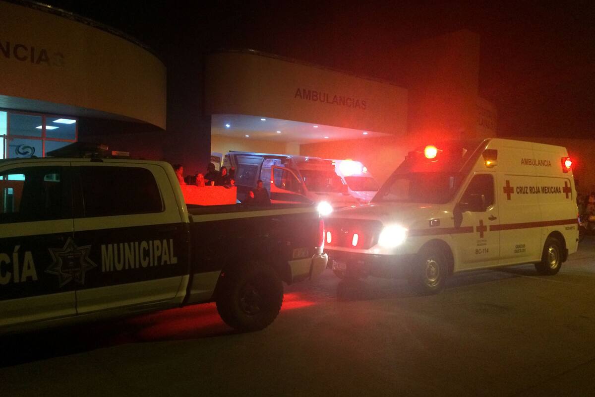 Localizan a hombre lesionado tirado en calle de Rosarito