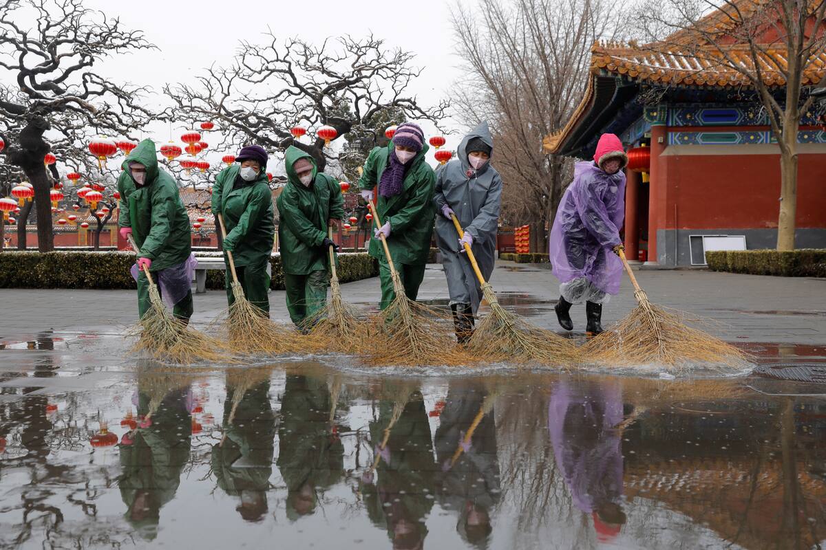 Aumenta a mil 665 muertos en China por Covid-19