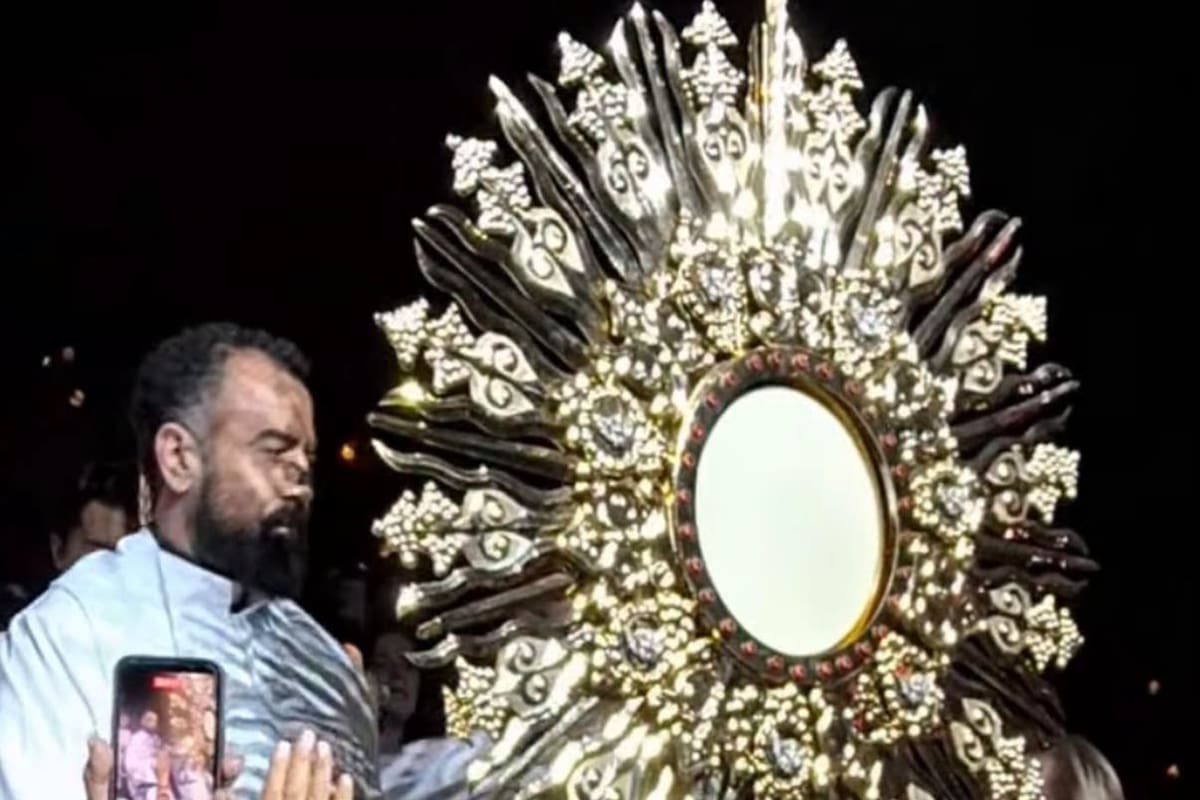 Cientos de fieles se reúnen en la Arena Sonora para el Congreso Eucarístico Diocesano 2026 de Hermosillo