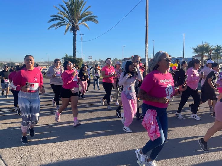 Más de un centenar corren por la prevención de cáncer en Rosarito