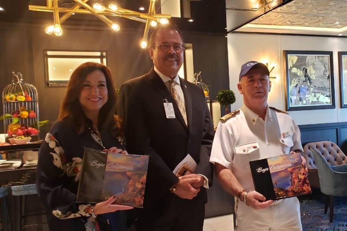 Realiza el crucero “Carnival Panorama” viaje inaugural a Ensenada