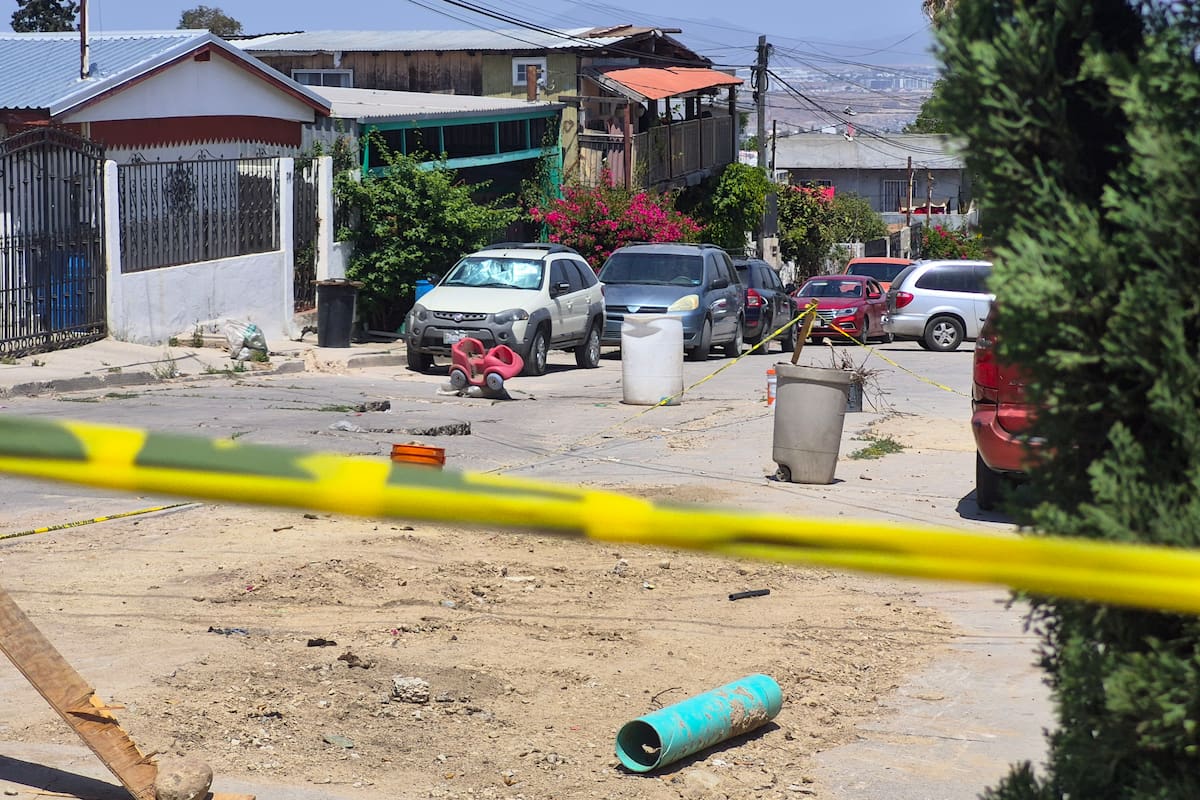 Viviendas son etiquetadas en rojo por riesgo en calle Casiopea
