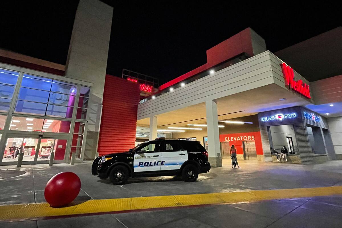 Pánico y evacuaciones tras reporte falso de tiroteo en Plaza Bonita