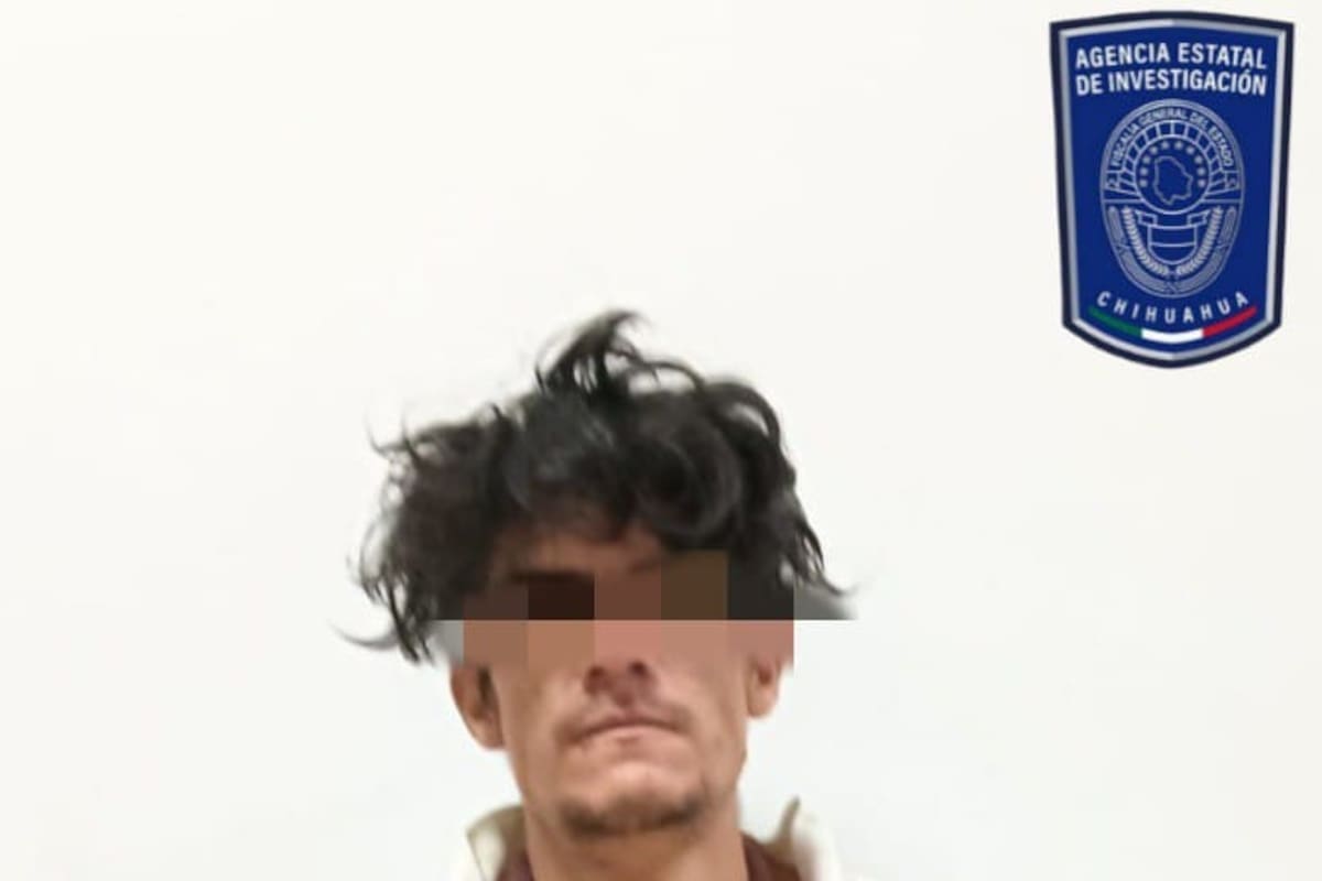 Detienen a hombre que robó equipo táctico, cartuchos y cargadores de un auto de la Fiscalía de Chihuahua