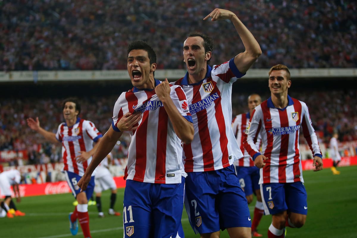 El delantero mexicano Raúl Jiménez consiguió su primer tanto como "colchonero" en la goleada de Atlético de Madrid 4-0 sobre Sevilla.
04