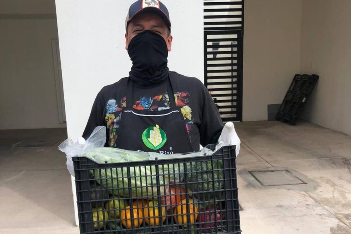 ¡Querer es poder! Cierran el Mercado, pero él da un giro a su trabajo