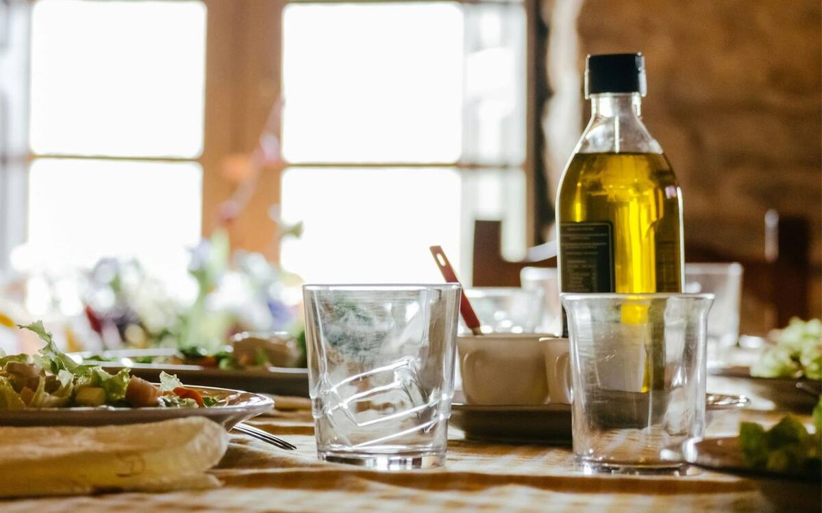 La ciencia sugiere que un tipo de aceite podría ser clave para reducir riesgos de enfermedades graves. Te contamos los detalles (Ilustrativa/Unsplash)