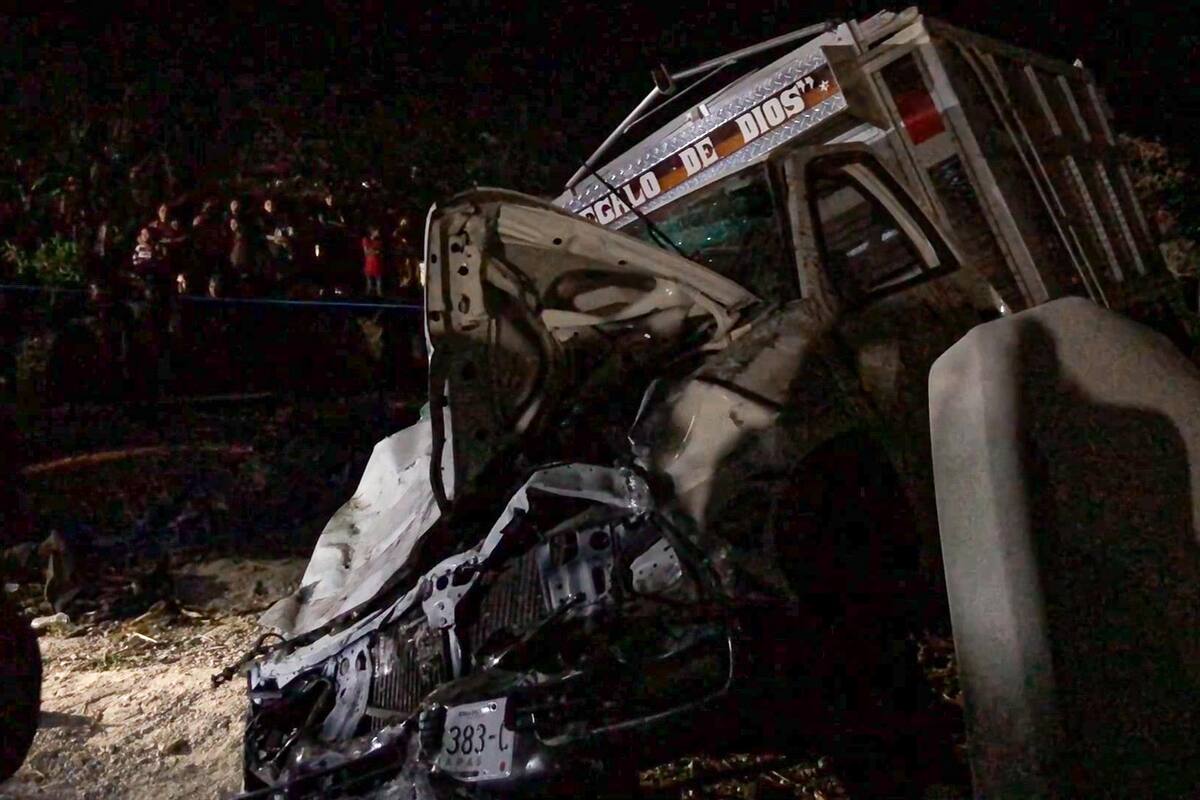 Volcadura de camioneta en Chiapas deja cuatro migrantes muertos y 16 lesionados