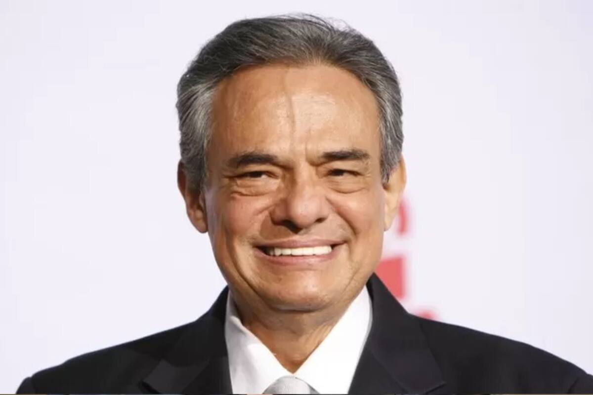 José José "resucitará" para dar concierto a través de un holograma