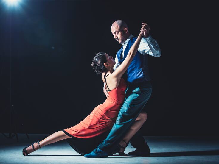 Cómo actividades creativas como el tango y los videojuegos ayudan a mantener el cerebro activo