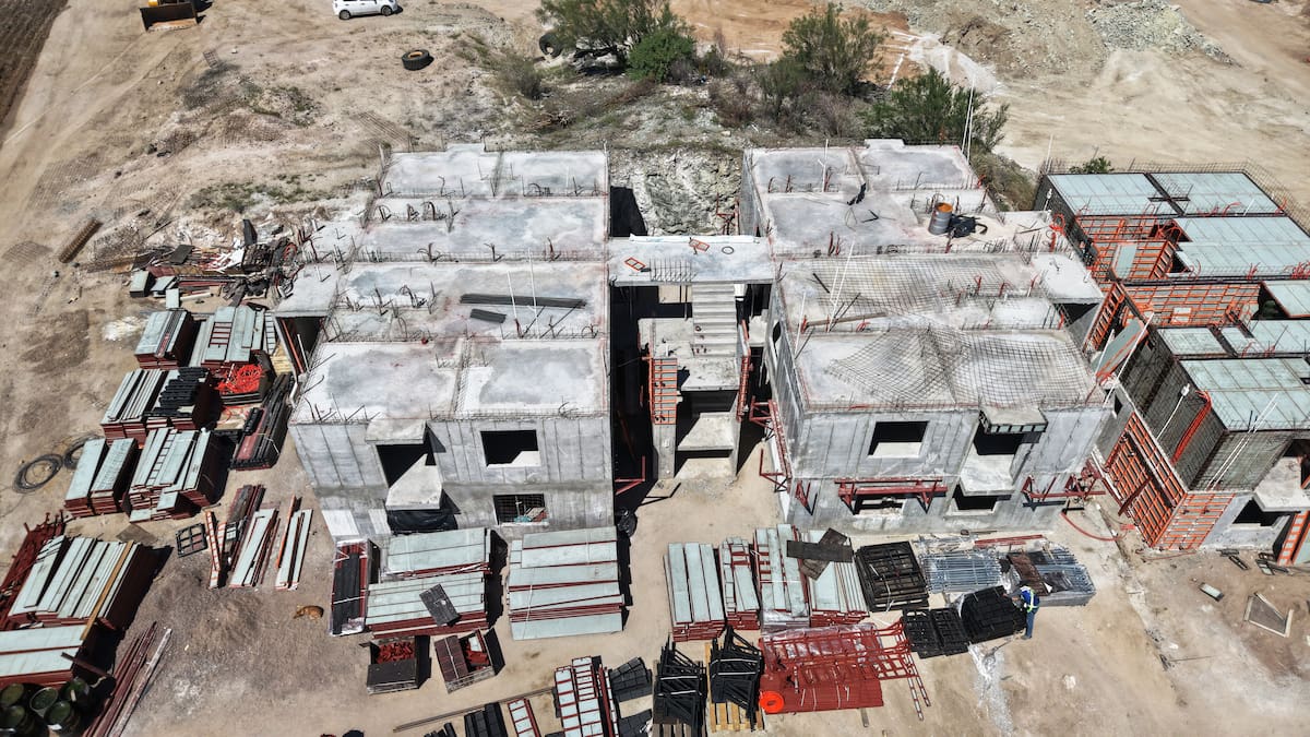 El gobierno federal estableció como objetivo la construcción de 1 millón 800 mil viviendas durante el sexenio.