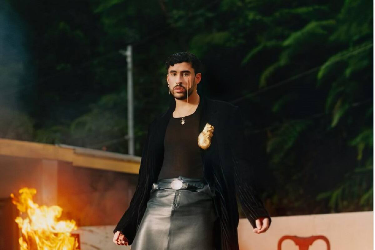 Bad Bunny rompe estigmas con su look para la portada de Allure