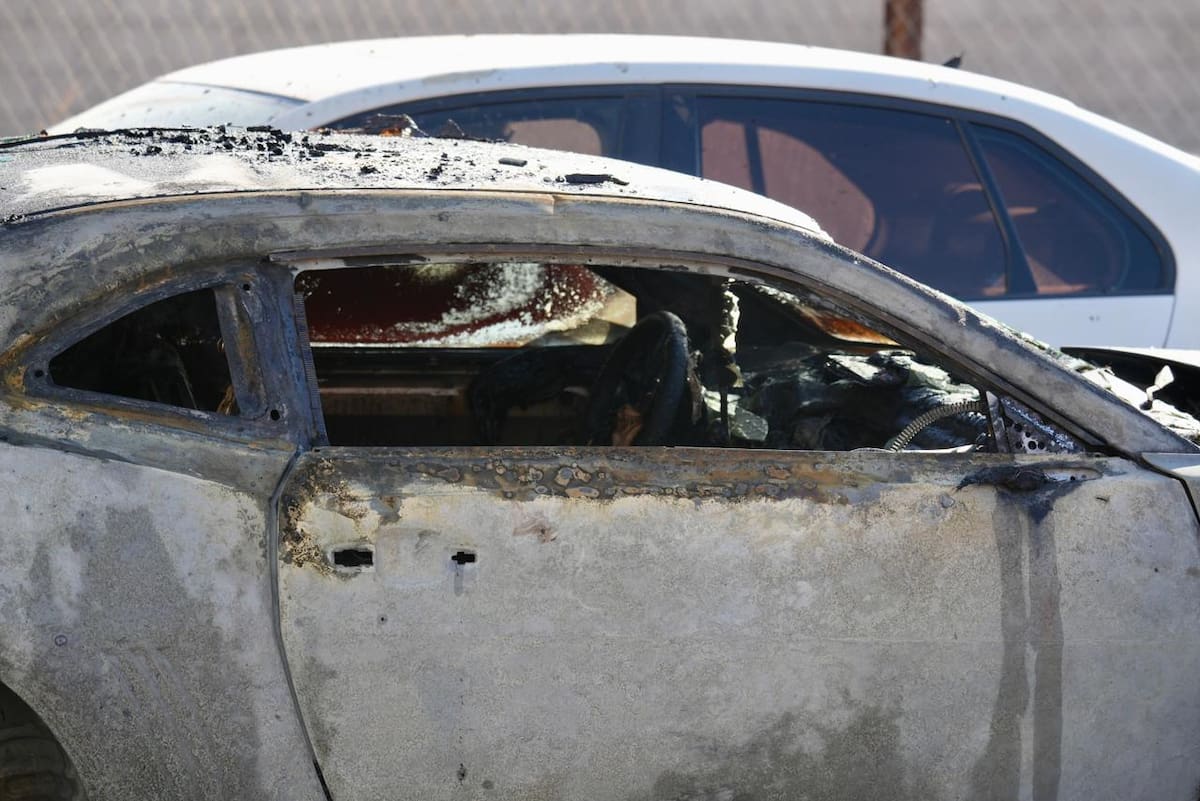 Personal de bomberos controló rápidamente la situación y no hubo heridos. Fotos: Leonardo González