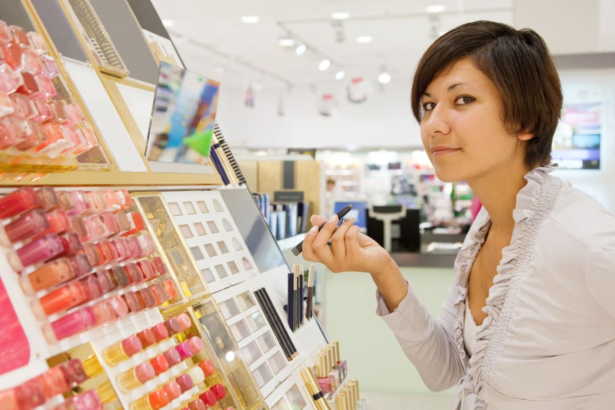 La Canipec detalló que el consumo de cosméticos pirata, puede representar un riesgo para la salud. | Foto: Magnific