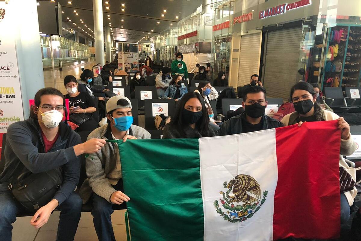 Más de 2 mil 800 mexicanos persisten varados en el exterior, informa Cancillería