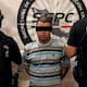 Arroja fusil a la basura al ver a policías; presunto integrante criminal es detenido en Tecate