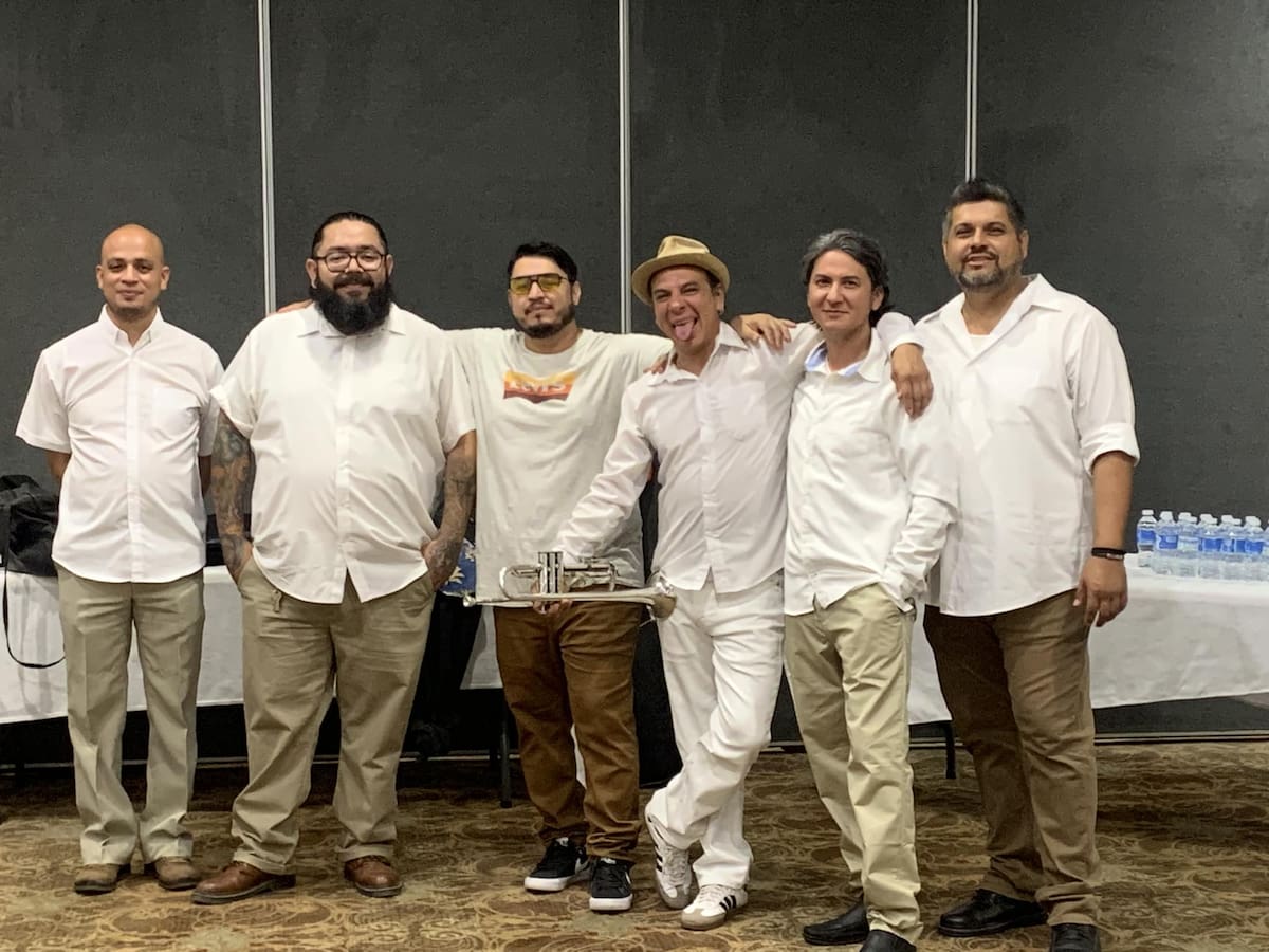 Integrantes del grupo de salsa "Pata de Palo". Foto: Facebook