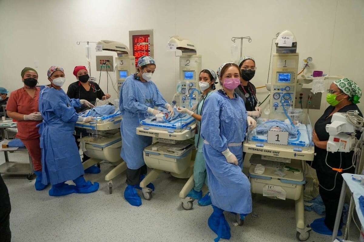 Padres de trillizos piden apoyo a la población con pañales