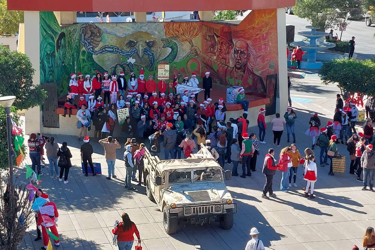 Nogales: Participan niños con discapacidad en desfile navideño