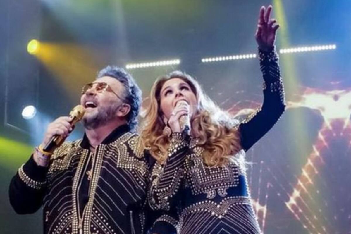 Lucero reacciona a petición de besarse con Mijares en el escenario