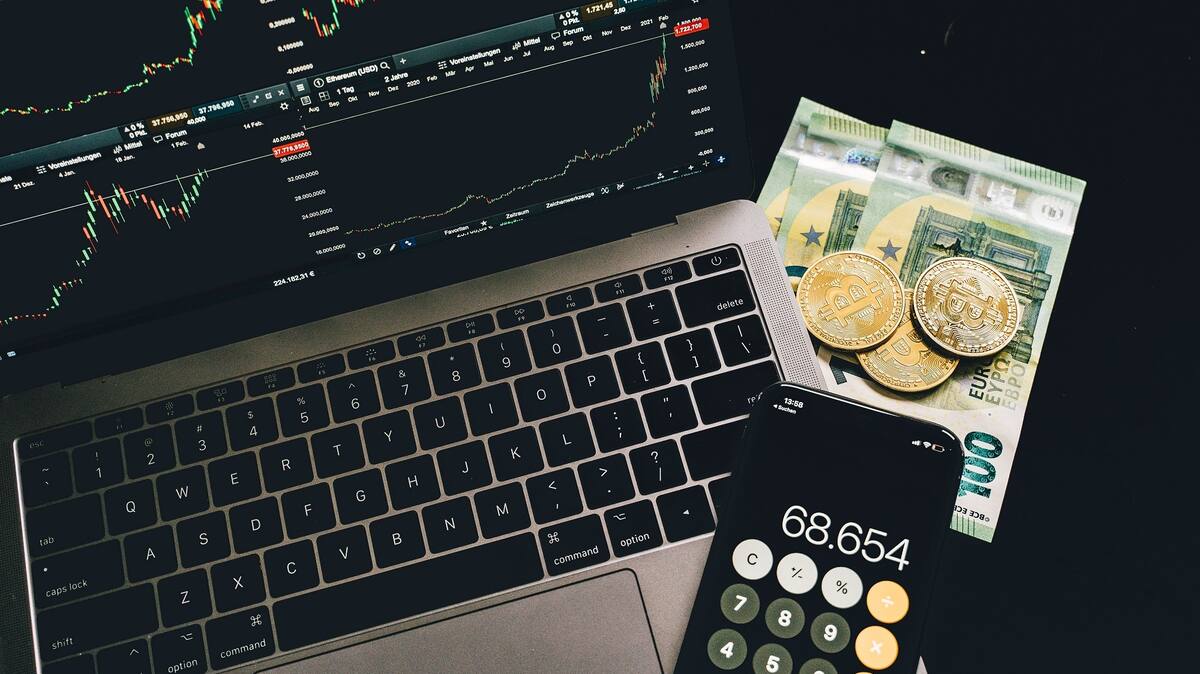 Al adoptar estas prácticas, puedes navegar el mundo de las inversiones con mayor confianza y seguridad.