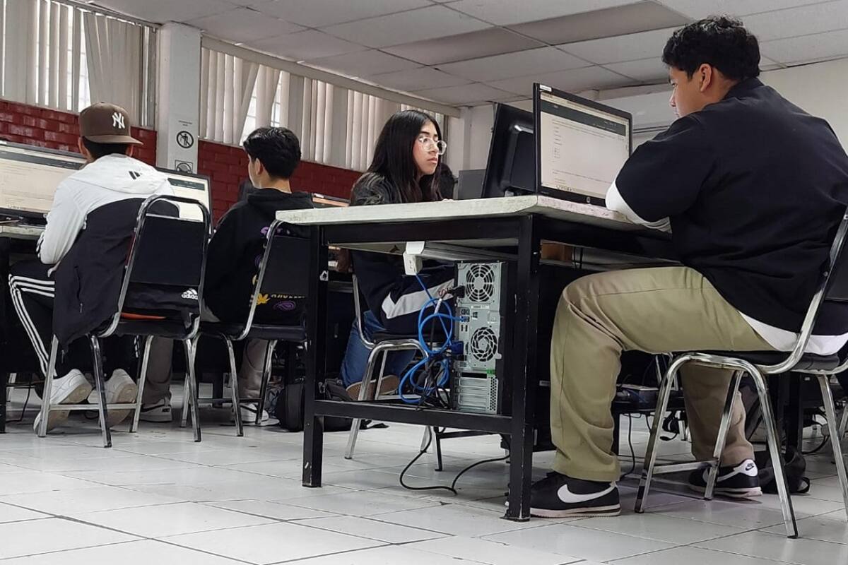 Buscan jóvenes espacios en ‘prepas’ públicas de Tijuana