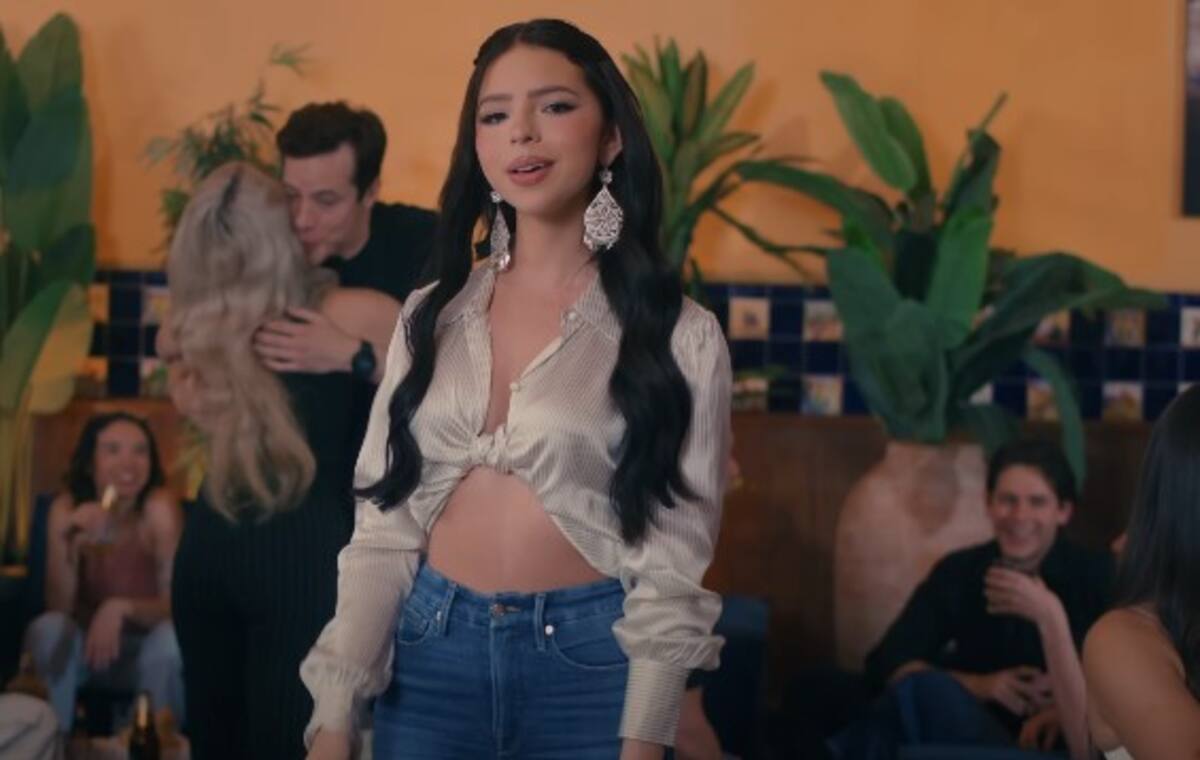 Ángela Aguilar, "Nadie se va como llegó"