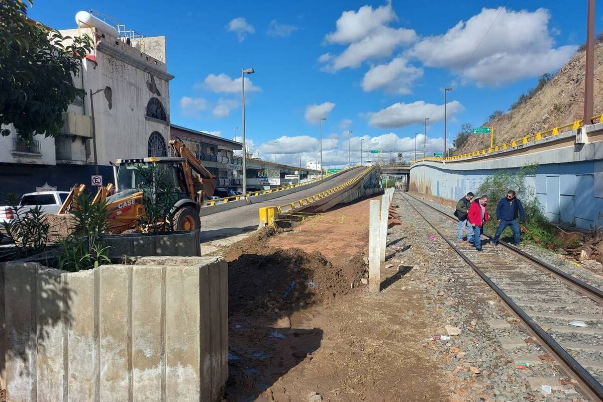 AMLO pide investigar contrato en Tren de Nogales por empresa señalada de “facturera”