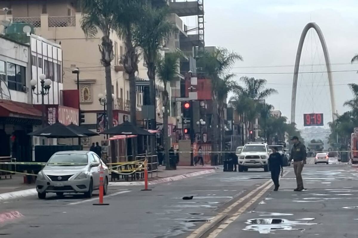 Mujer resulta lesionada con corte en el cuello y golpes en la cabeza