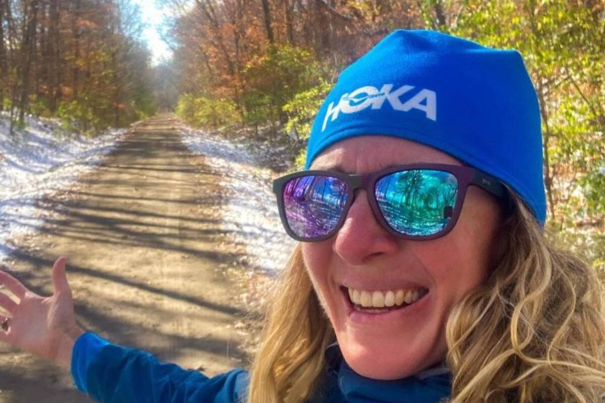 Camille Herron, corredora profesional, rompe récord mundial de 100 millas, pero no contó