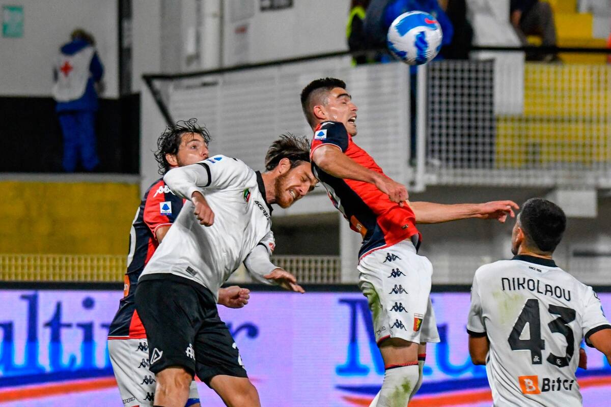 Johan Vásquez es titular con Genoa por tercer juego consecutivo; ¿cómo le fue?