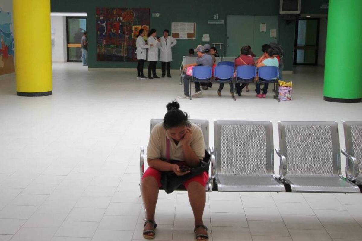 Llaman a mujeres a estar atentas al cáncer de ovario