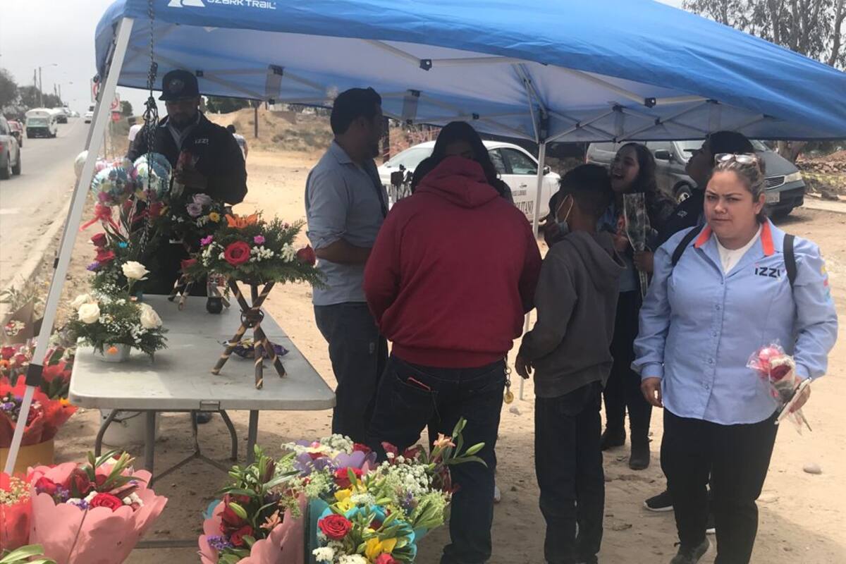 Reportan buenas ventas de flores por el 10 de mayo