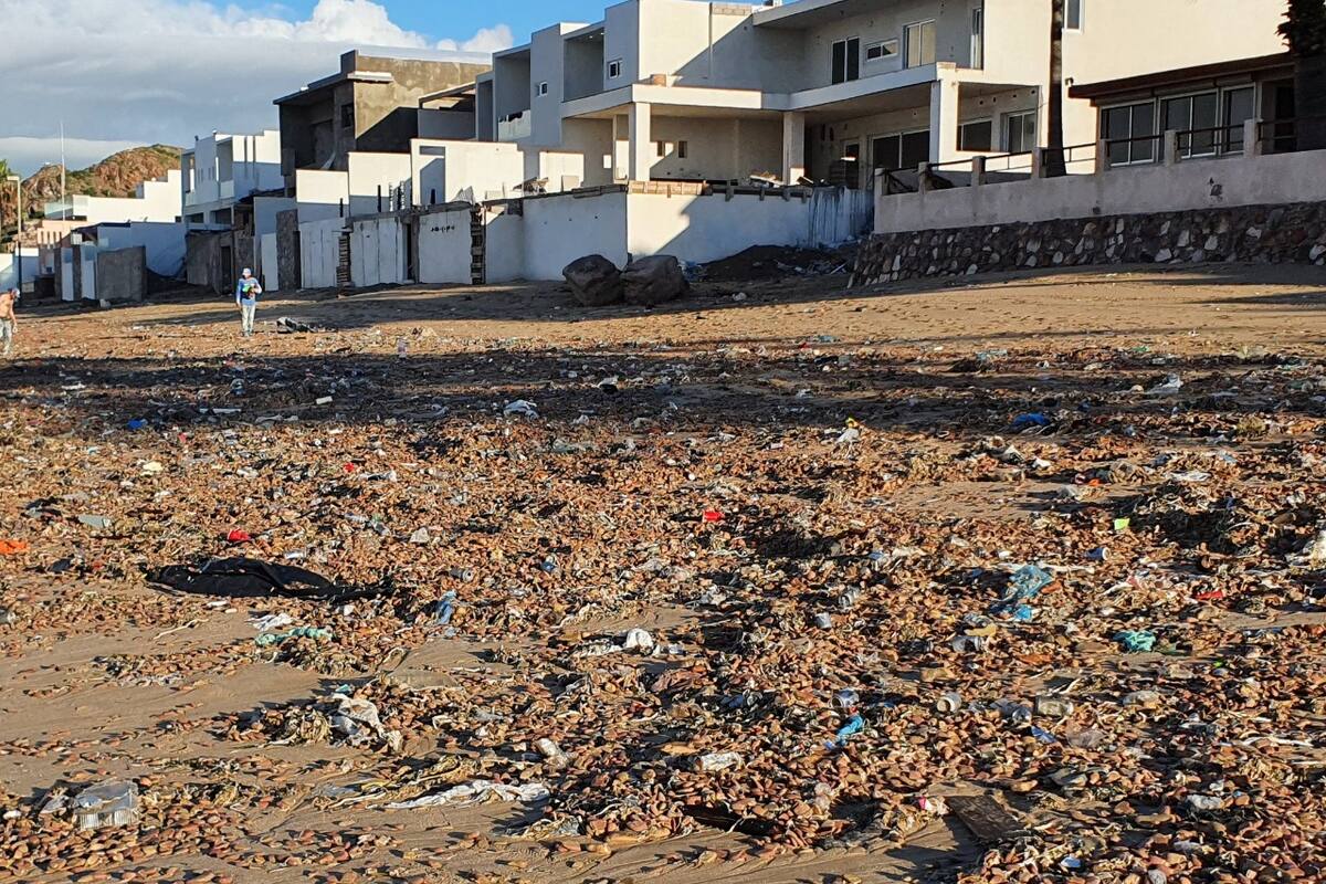 Mar regresa un poco de lo que le dan: Basura