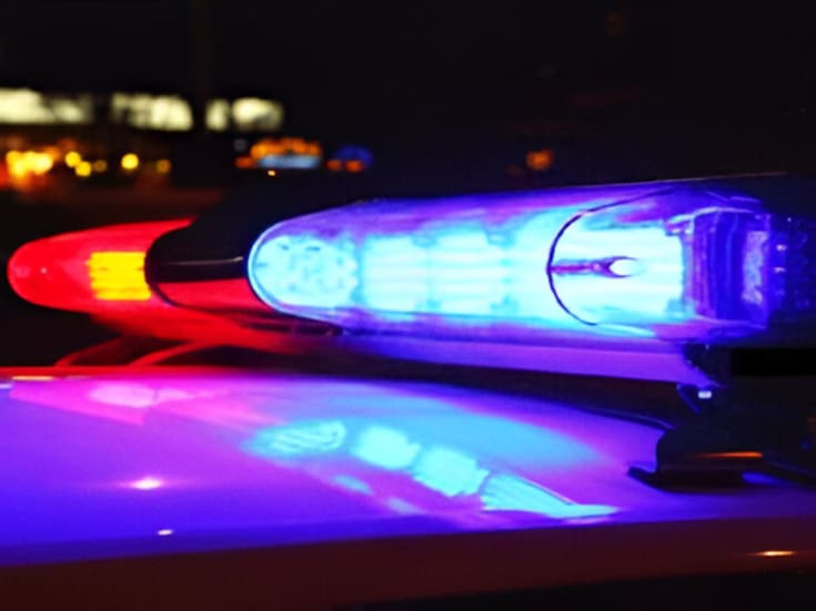 Detenidos por causar lesiones a un agentes y otros tres delitos