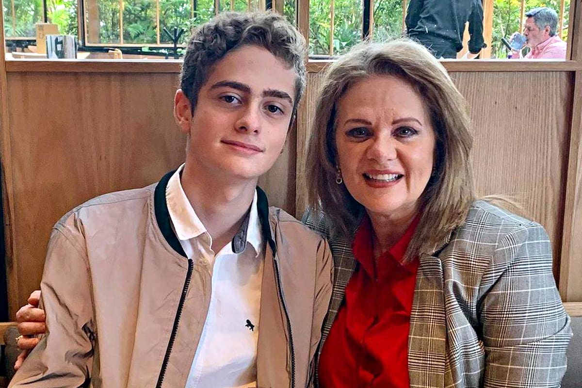 Erika Buenfil apoya a su hijo Nicolás en su deseo de conocer a su abuelo