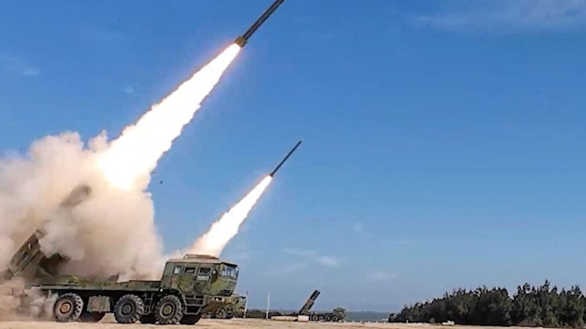 China rechaza críticas del Reino Unido sobre ejercicios militares alrededor de Taiwán y acusa a Londres de “tergiversar los hechos y manipular la verdad”