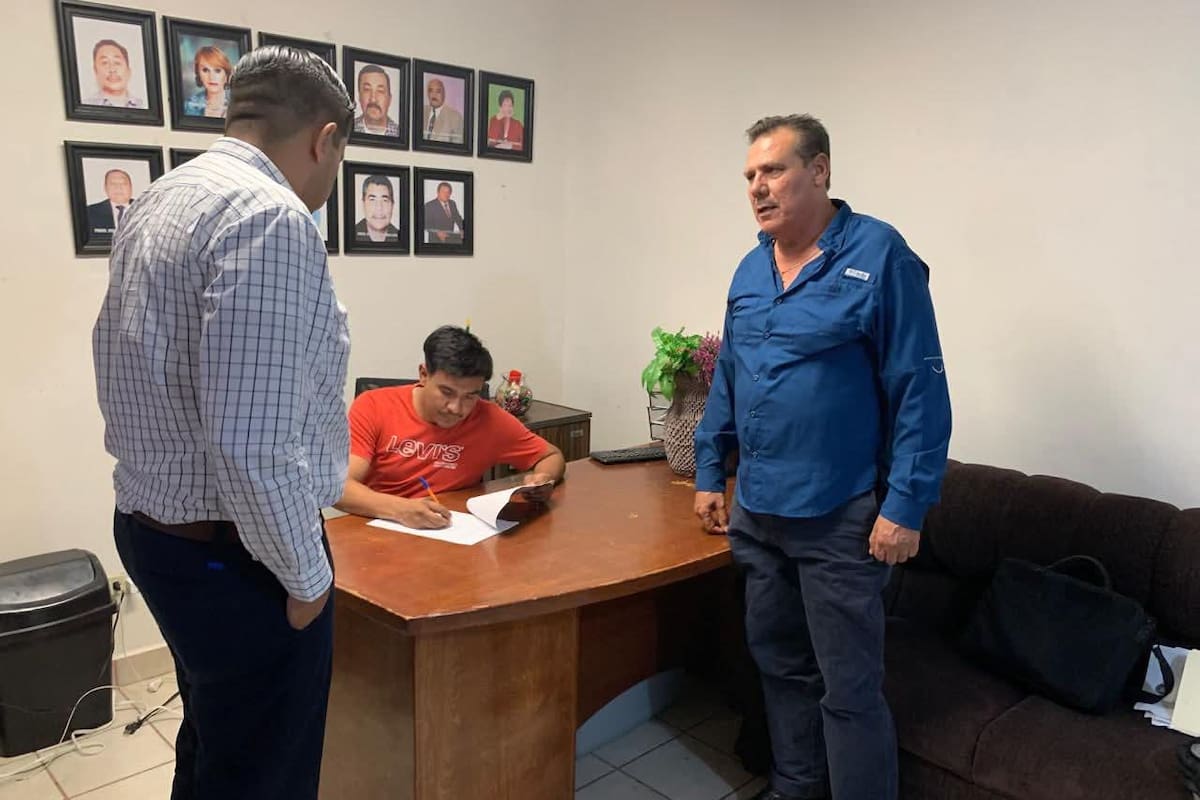 Regresa maestro Saúl a labores administrativas en SLRC