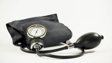 ¿Cómo bajar la presión arterial de forma natural?