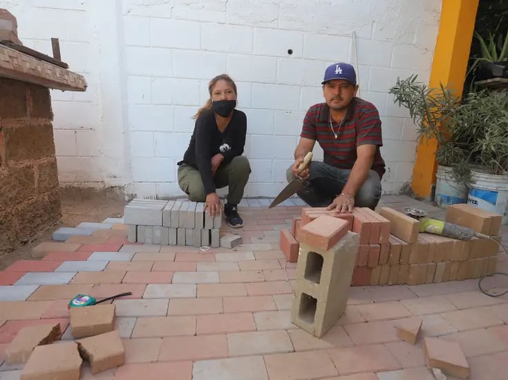 ¿Albañil o arquitecto? Estudio revela a quién acuden mexicanos para construir