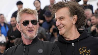 Sean Penn apoya en Cannes la huelga de guionistas de EU