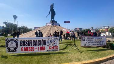 Maestros de SNTE y CNTE se manifiestan en Zona Río Tijuana