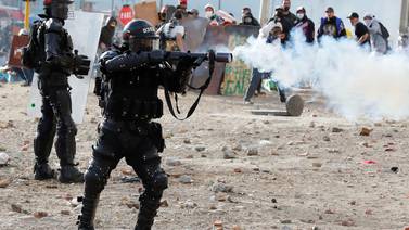 Al menos 22 detenidos y 21 policías heridos en protestas en Colombia
