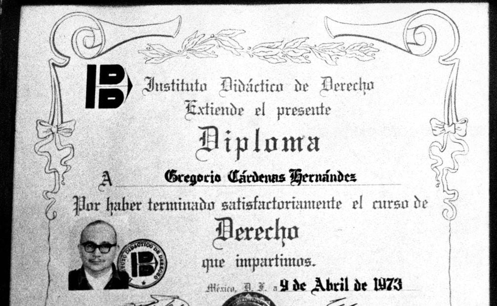 El diploma de derecho entregado a Goyo Cárdenas en prisión.