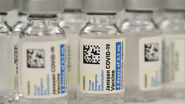 Advierten sobre riesgos en combinación de vacunas contra el Covid-19